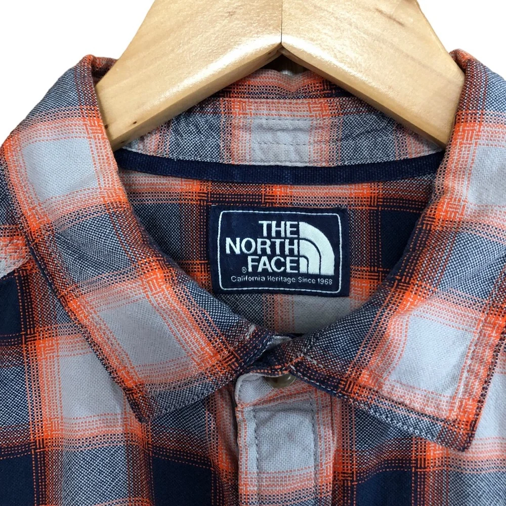 The North Face Short Sleeve Plaid Shirt Men’s Size S